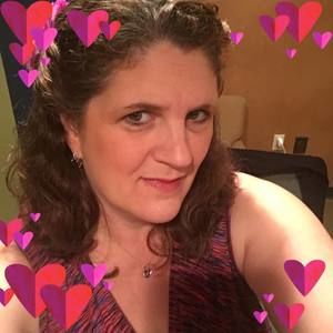 Meet your Posher, Elisa